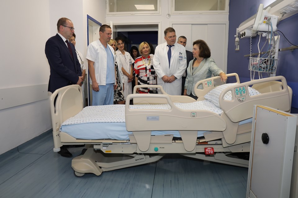 HRH PRINCESS KATHERINE DELIVERED MEDICAL EQUIPMENT TO HOSPITALS IN VOJVODINA