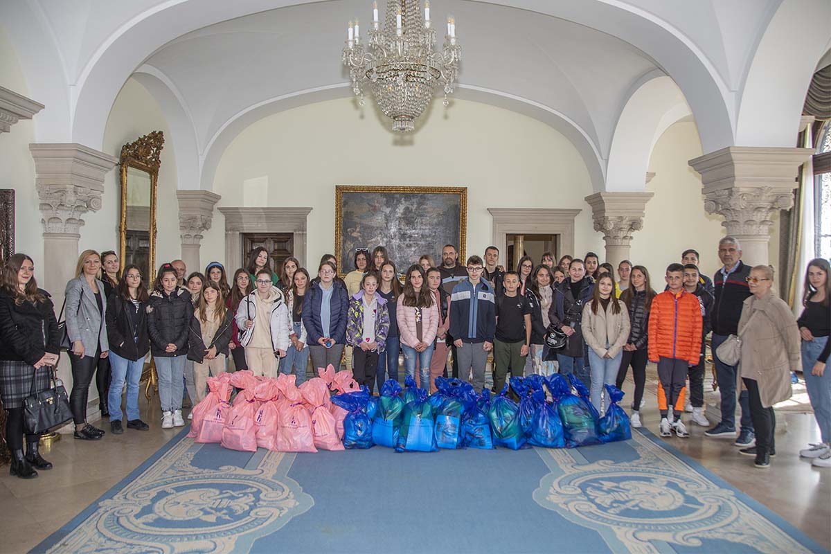 CROWN PRINCESS KATHERINE BRINGS JOY TO CHILDREN FOR EASTER