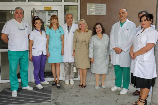 HRH CROWN PRINCESS KATHERINE  DELIVERS VALUABLE MEDICAL EQUIPMENT TO GORNJI MILANOVAC GENERAL HOSPITAL