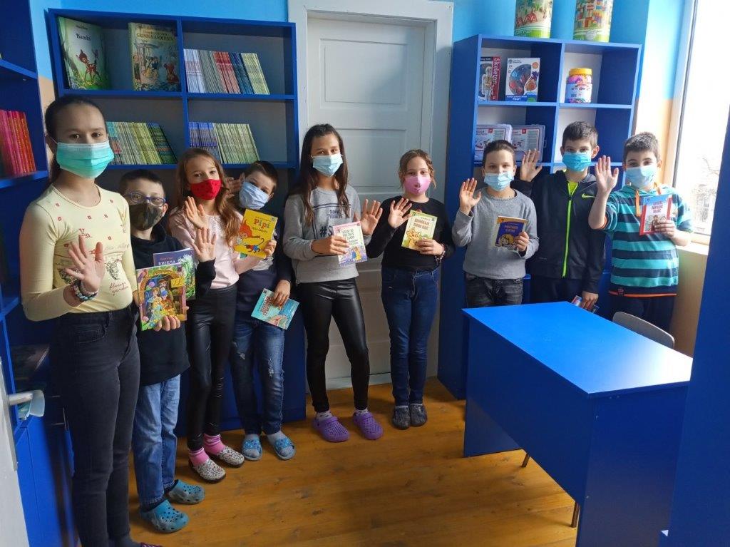 CROWN PRINCESS KATHERINE AND LIFELINE CHICAGO PROVIDE NEW LIBRARY FOR SCHOOL IN REPUBLIKA SRPSKA