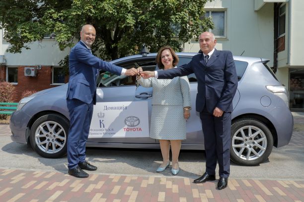 HRH CROWN PRINCESS KATHERINE’S FOUNDATION DELIVERS TOYOTA VEHICLE TO CACAK GENERAL HOSPITAL