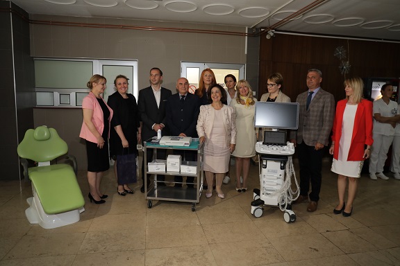 HRH CROWN PRINCESS KATHERINE DELIVERS MEDICAL EQUIPMENT WORTH 40,300 EUROS   TO CACAK HOSPITAL