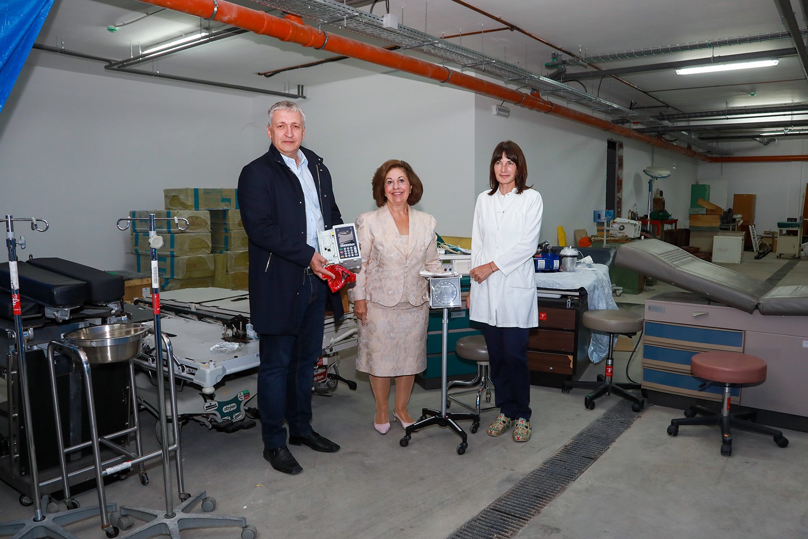 HRH CROWN PRINCESS KATHERINE DELIVERS VALUABLE MEDICAL EQUIPMENT TO ARANDJELOVAC HEALTH CENTER