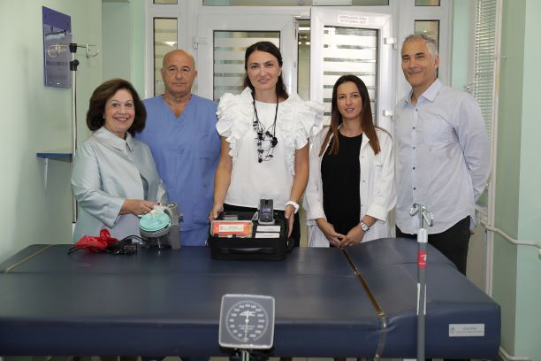 SERBIAN DOCTOR FROM MIAMI AND HRH CROWN PRINCESS KATHERINE DONATE MEDICAL EQUIPMENT TO DRAGISA MISOVIC HOSPITAL MATERNITY WARD